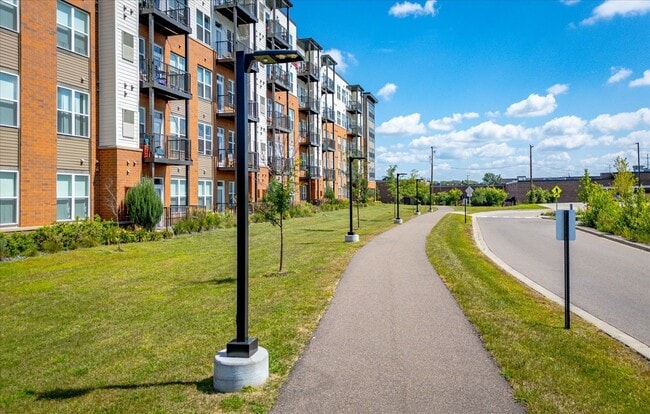 Harbor at Twin Lakes 55+ Apartments