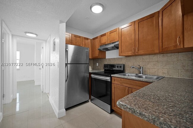 655 Kathy Ln