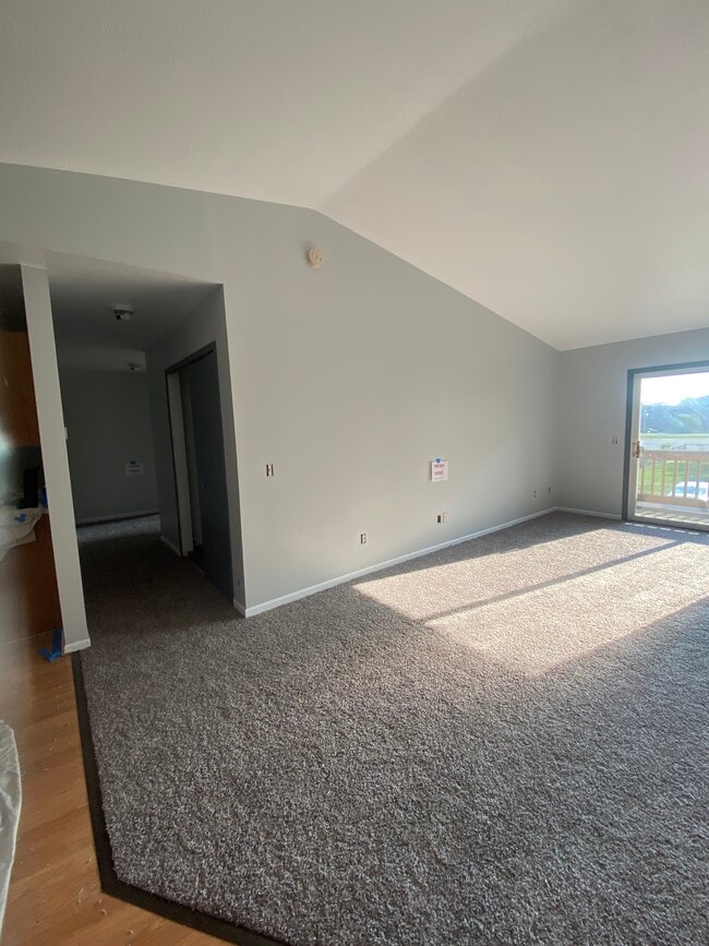 Photo - 7483 Crosscreek Dr Apartment Unit 7477-7491
