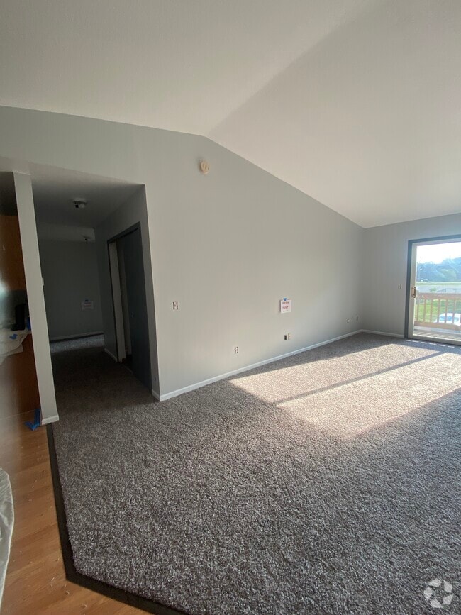 Building Photo - 7483 Crosscreek Dr Unit 7477-7491 Rental