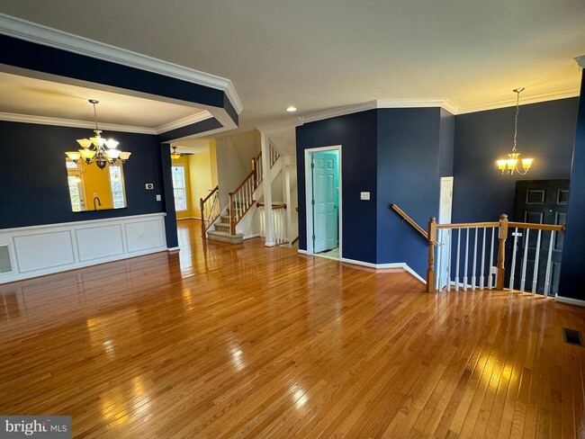 Photo - 5613 Sheals Ln Townhome