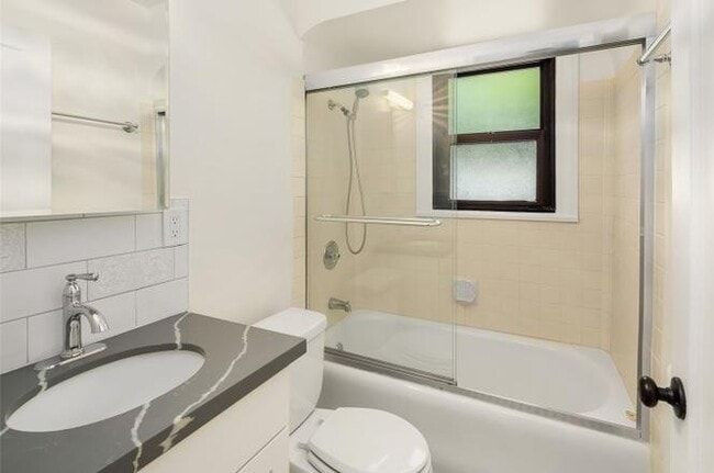 Photo - 909 4th Ave N Unidad F