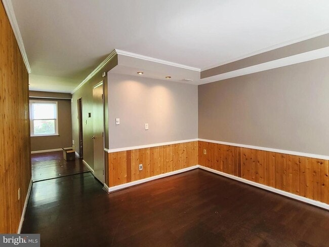 Photo - 8401 Pioneer Dr