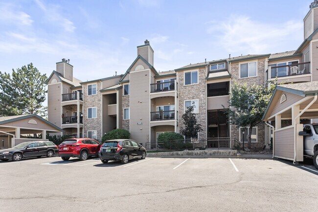 Building Photo - 7489 S Alkire St
