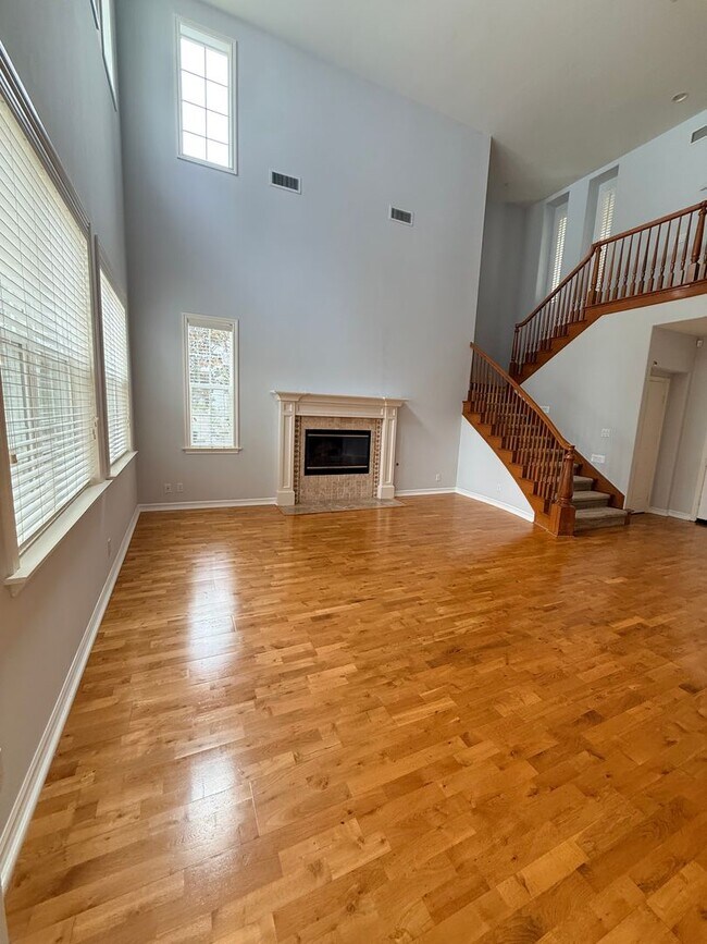 Photo - Stunning Estate in Exclusive Community Rose Gate in Northwood Pointe