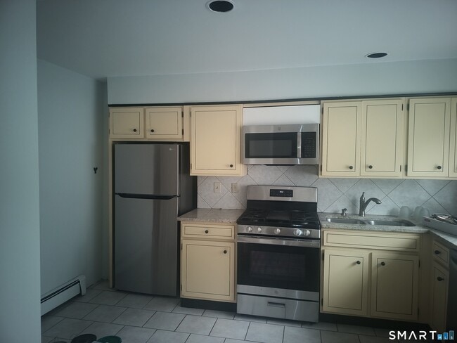 Photo - 36 Wilton Ave Unit 1st fl