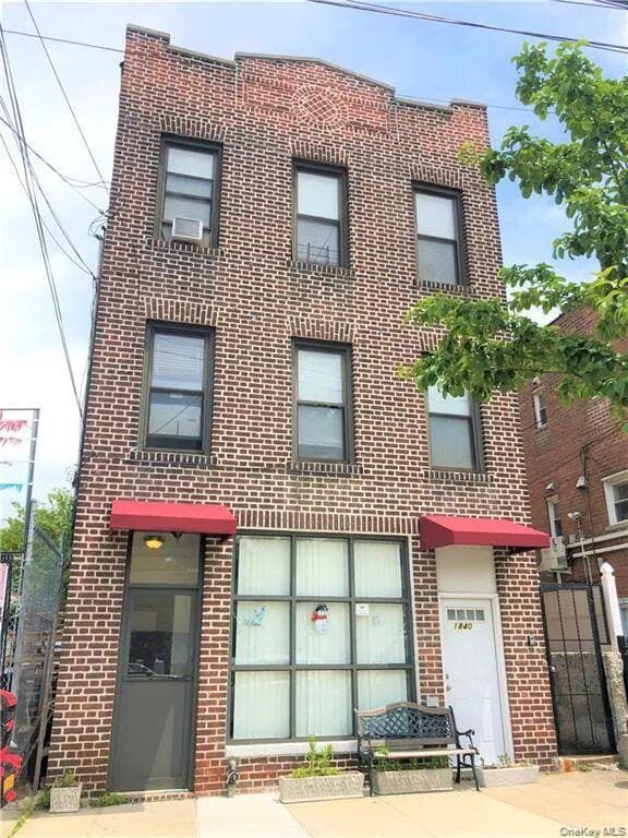 Building Photo - 1840 Bronxdale Ave Unit APT 3