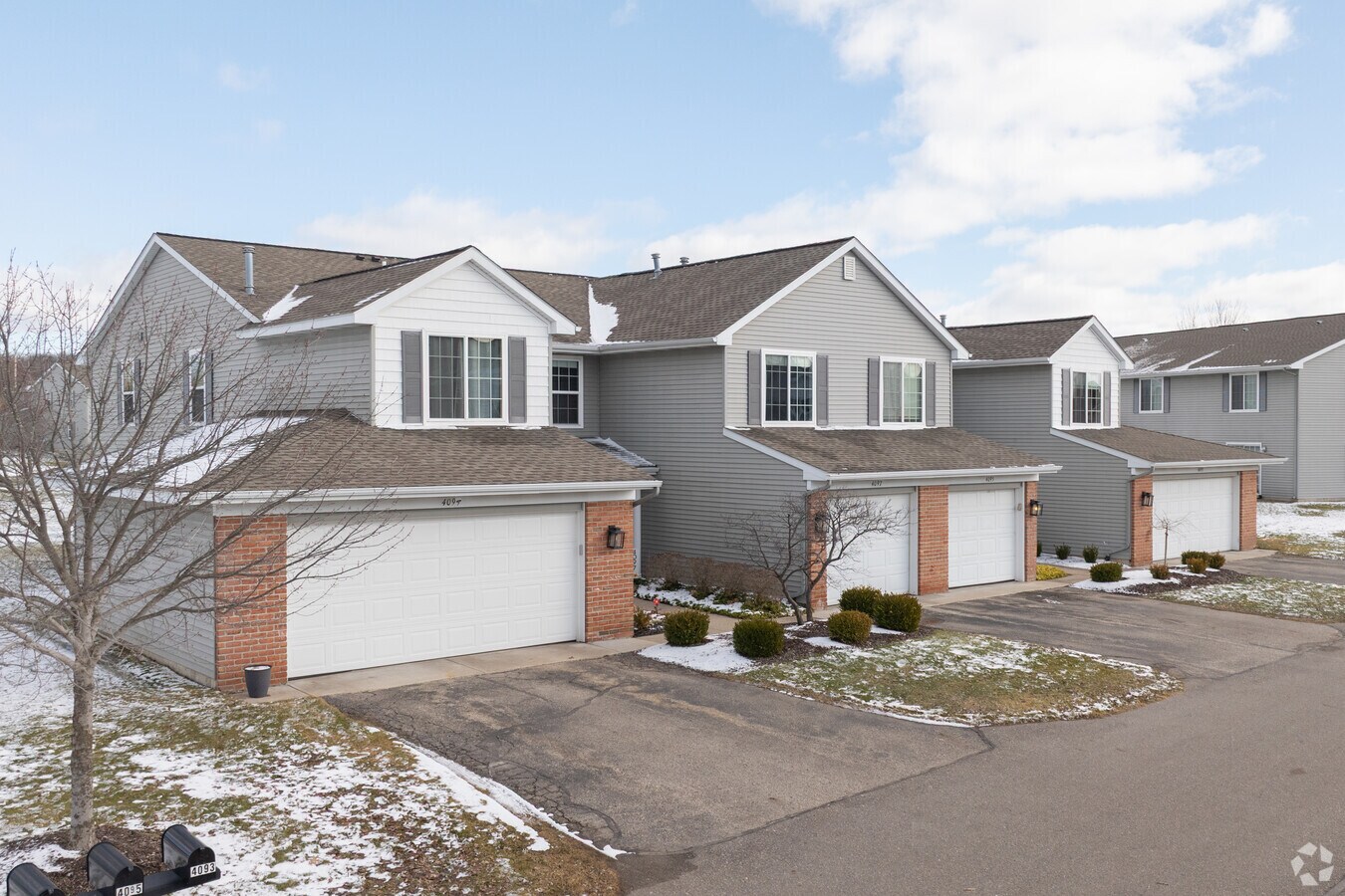 Rivertown Place Condominiums - Rivertown Place Condominiums