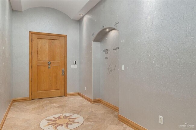 Photo - 41 N Ware Rd