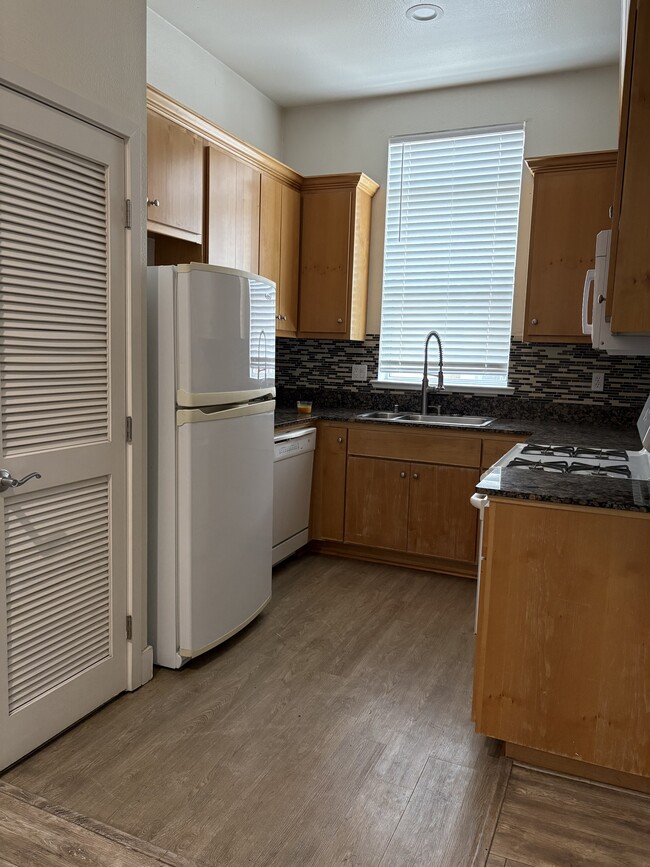 Cocina - 289 3rd St Unidad 4