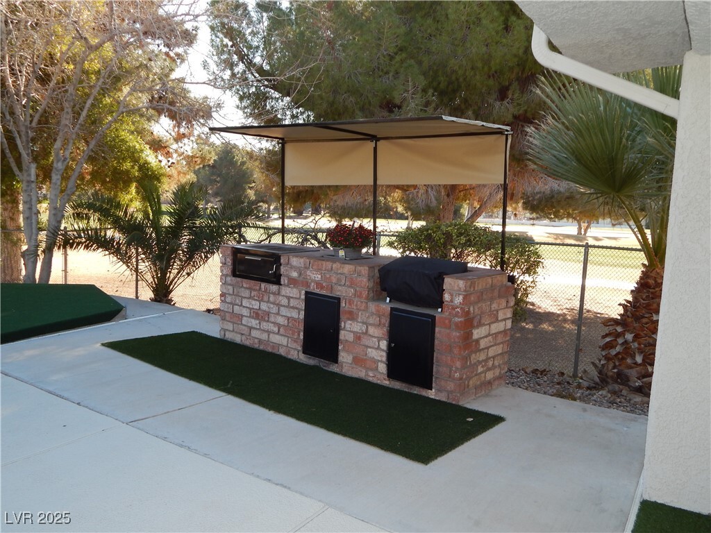 Photo - 3338 Zuni Cir House