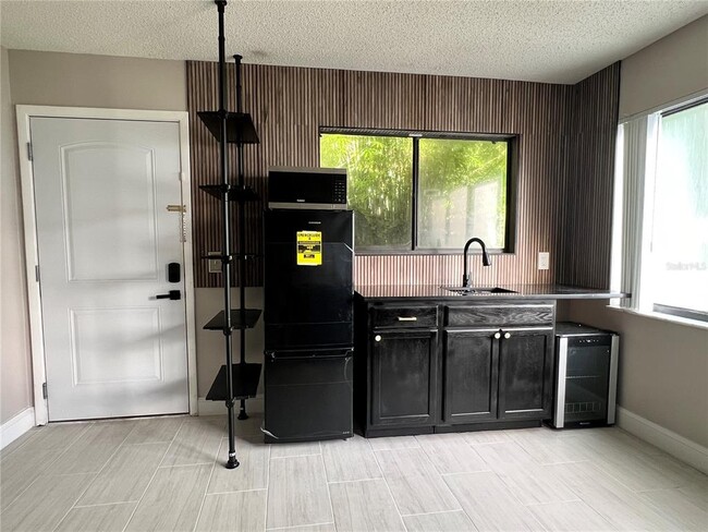 Photo - 10648 Larissa St Unit B