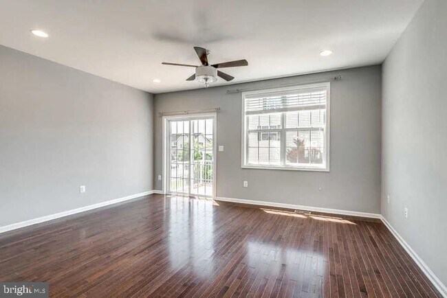 Photo - 43217 Whelplehill Terrace