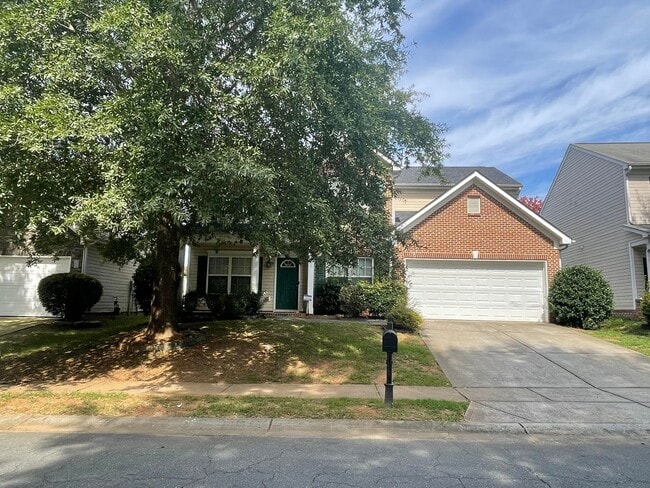 Photo - Stunning 5-bedroom, 2.5-bathroom home | Lo...