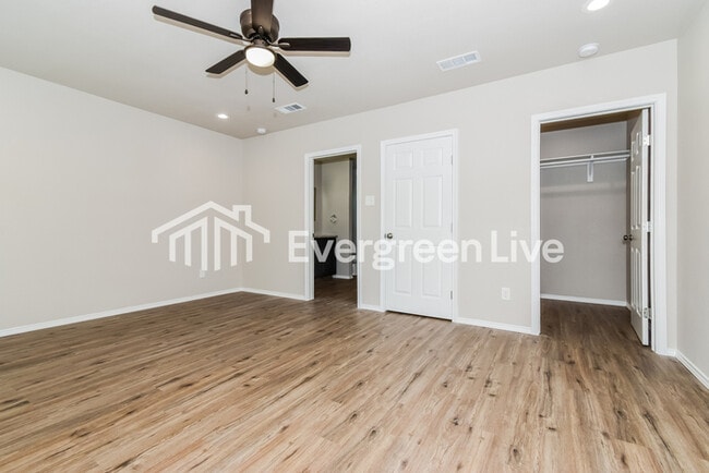 Photo - 3504 Hilton Dr