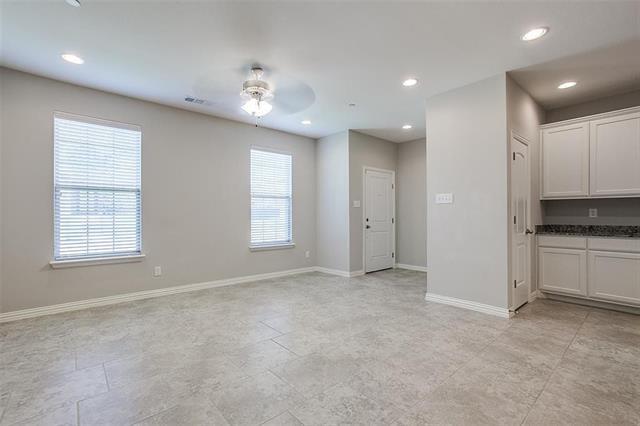 Photo - 1946 Timber Oaks Dr