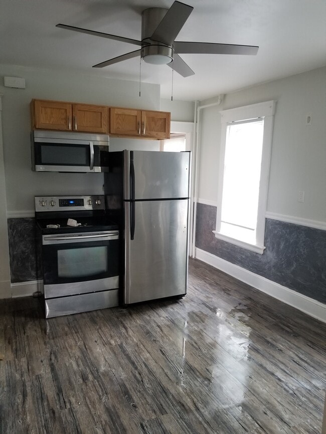 Building Photo - 365 Prospect Ave Unit 3