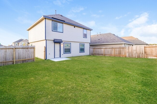 Photo - 2410 Flathead Dr