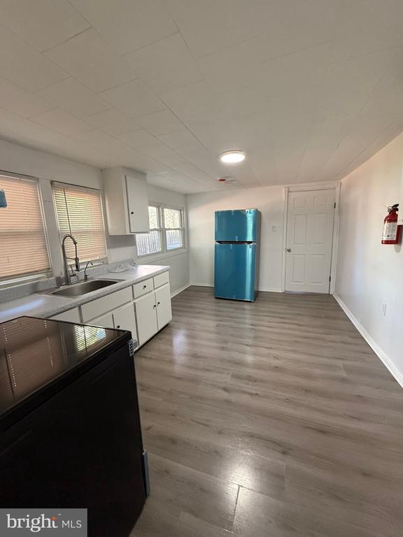 Photo - 15 DEMING Ave