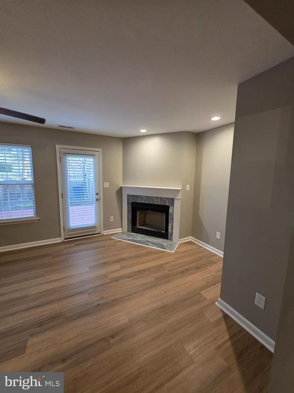 Photo - 1965 Abbotsbury Way