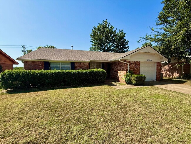 Building Photo - Great area! Rental