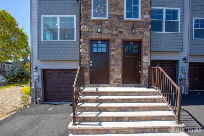 246 Main St
