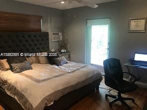 Photo - 3630 SW 14th St