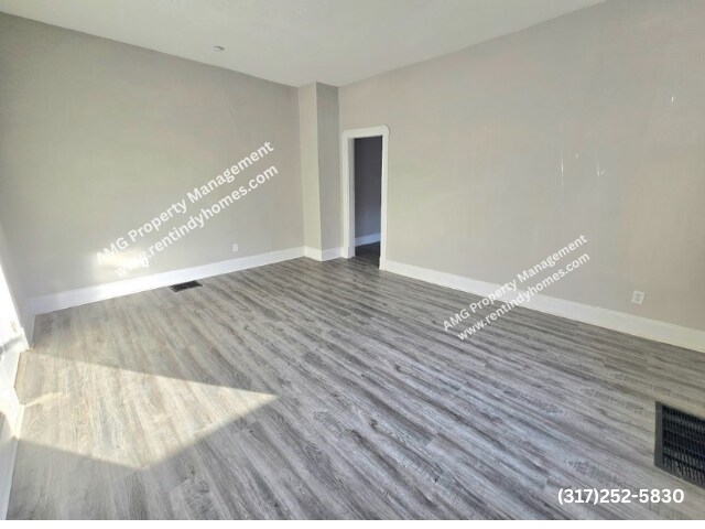 Photo - 153 Bakemeyer St