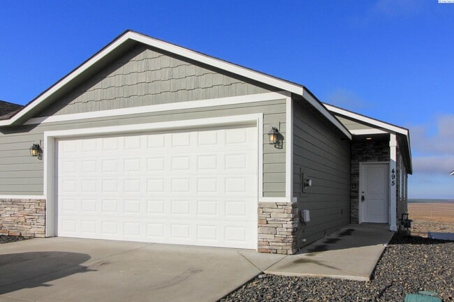 4 Bed/2.5 Bath Home in West Richland - 4 Bed/2.5 Bath Home in West Richland