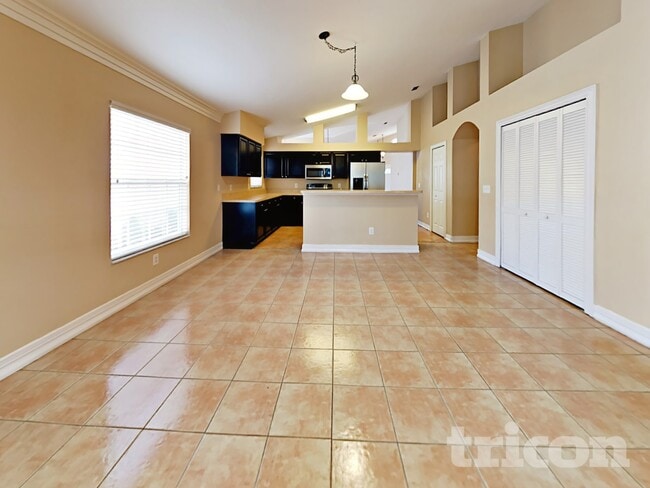 Photo - 2865 Cayman Way