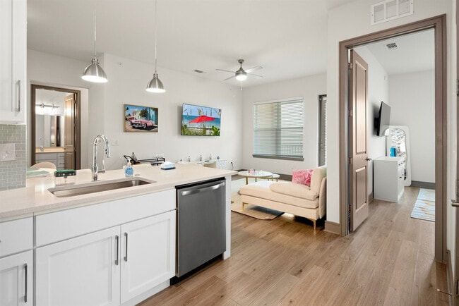 Photo - 8890 Founders Square Dr Unit SI ID1290664P