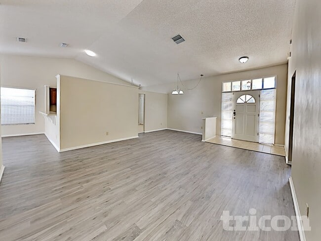 Photo - 778 Birgham Pl