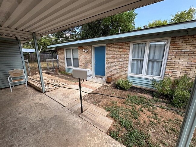 Building Photo - 6506 Linda Ln Rental
