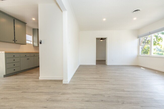 Photo - Newly Remodeled 3Bd/2Ba Home in North Pacific Beach Just Blocks From Tourmaline Surf Beach!