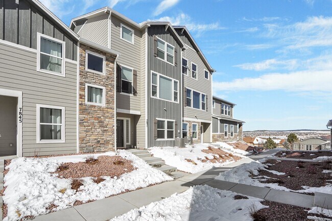 Photo - 6240 Woodmen Park View Townhome