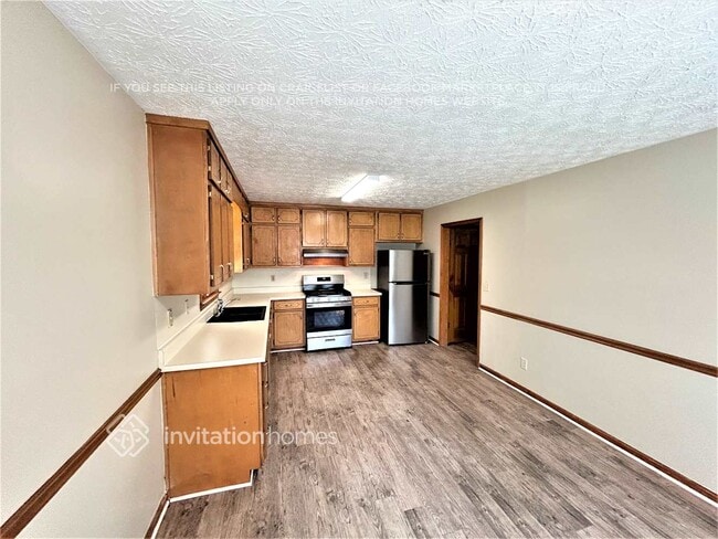 2252 Chateau Dr