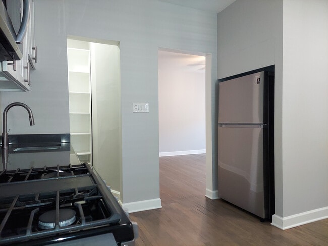 Photo - 1454 W Winnemac Ave Unit 3W