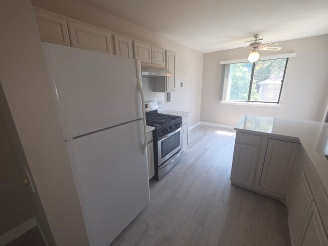 Photo - 299 Pembridge Ln Unit D2