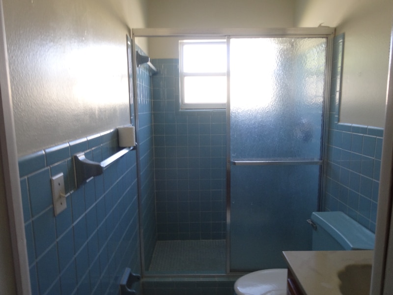 Photo - 1086 Holland St