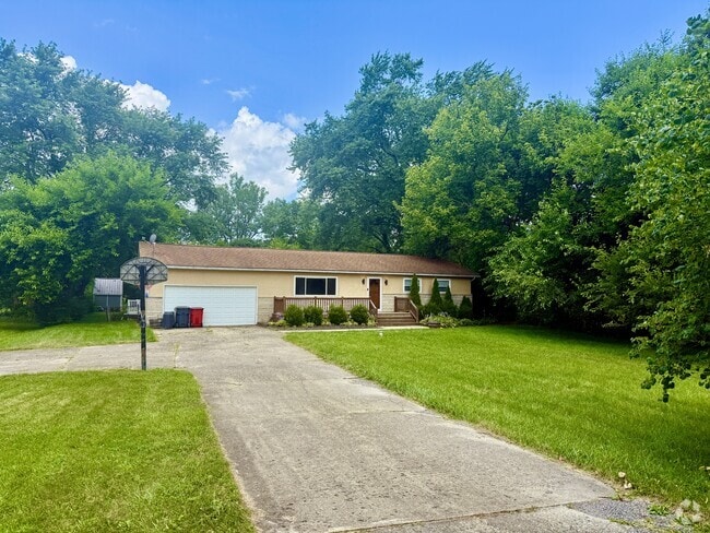 Building Photo - 1433 Alton Darby Creek Rd Rental