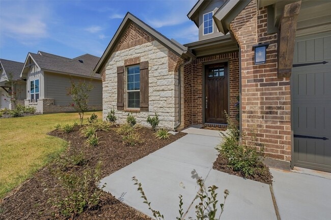 1229 Sabine River Ln