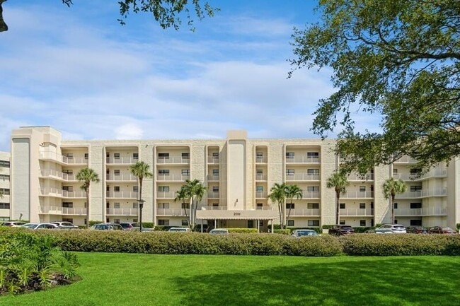 Building Photo - 200 Intracoastal Pl Unit 305