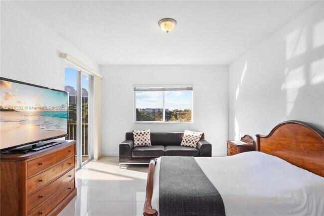 Photo - 10770 NW 66th St Unidad 404