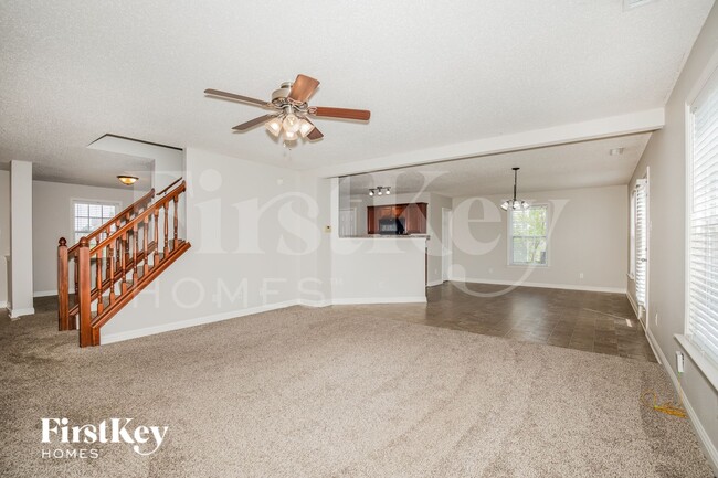 Photo - 1443 Dowell St