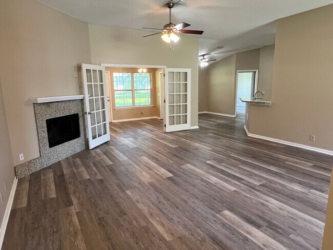 Photo - 25% off of 2nd month's rent with a 24 mont...