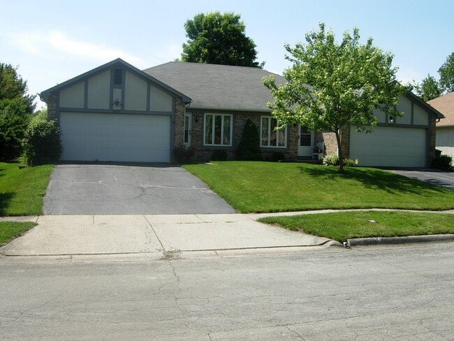 Photo - 5475 Archway Dr Unit 5475 Archway Dr