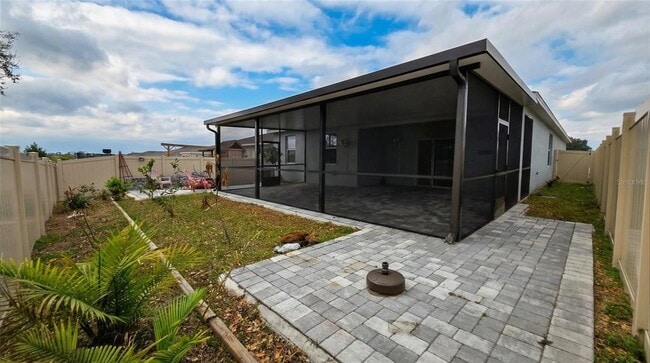 Photo - 693 Crown Rose Dr