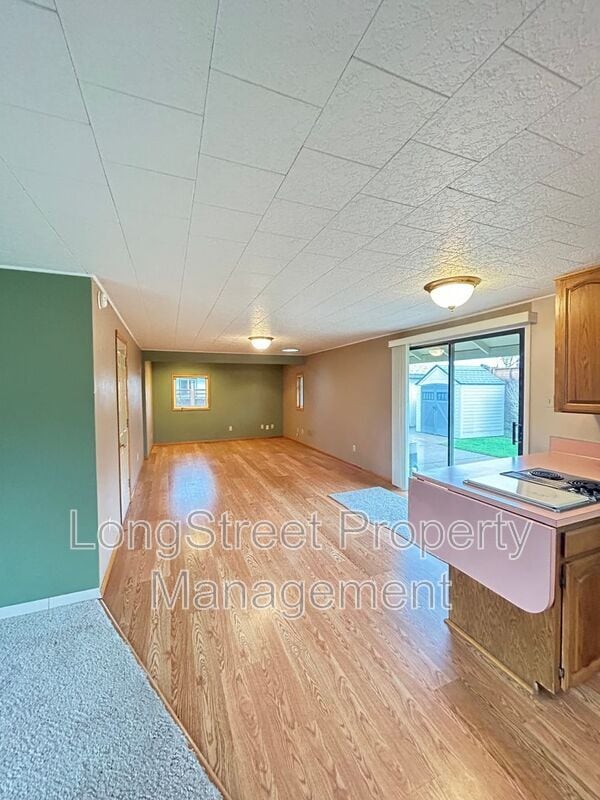 Photo - 2917 Takena St SW