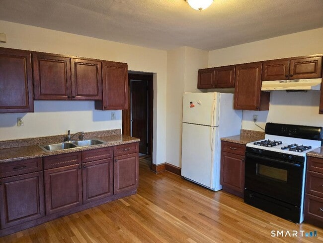 Photo - 39 Starview Ave Unit 1st floor