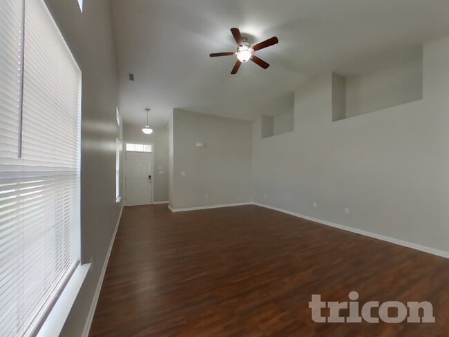 Photo - 5513 Lipizzan Ln